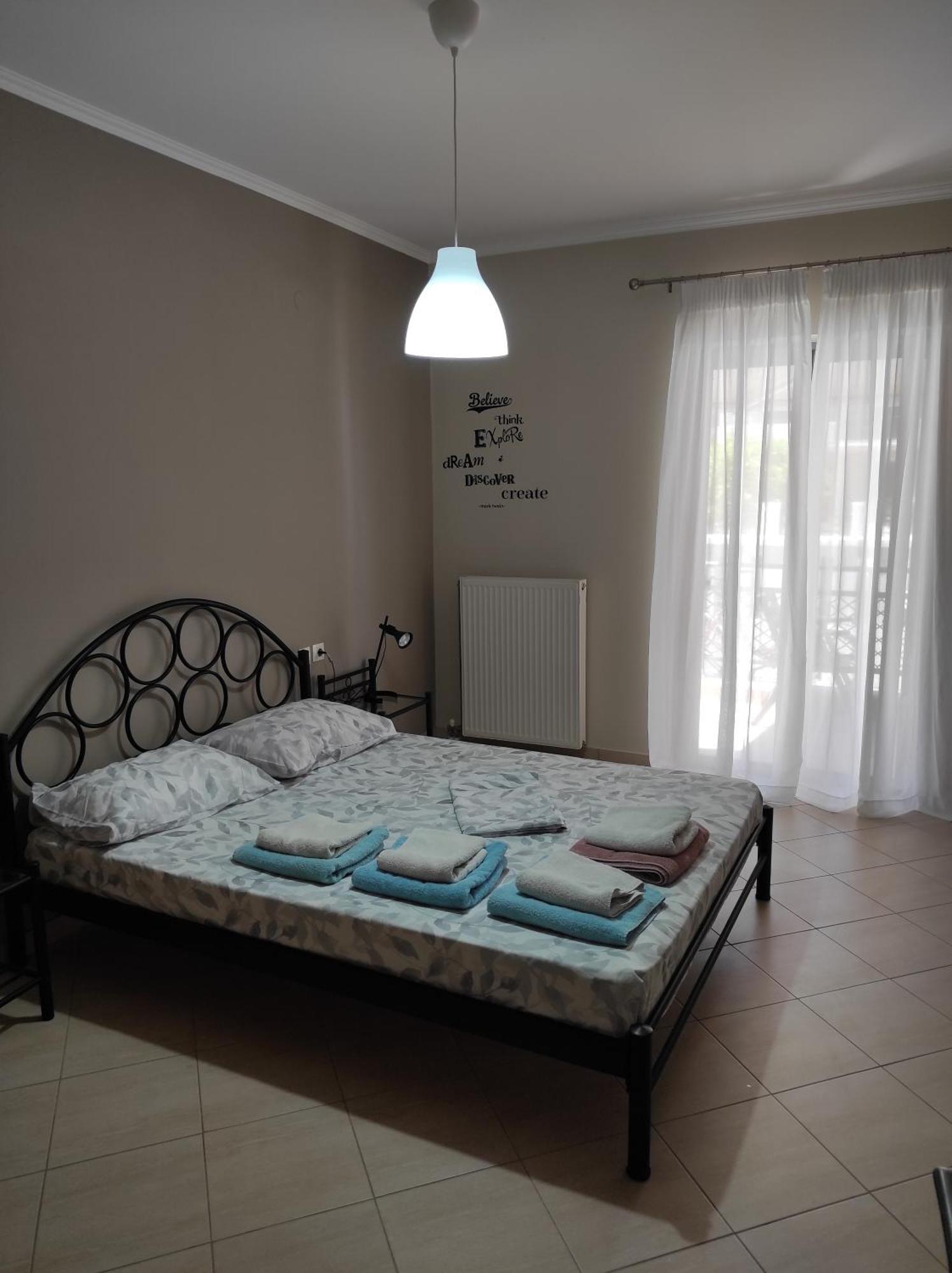 Moiras Apartments Lefkada City Phòng bức ảnh